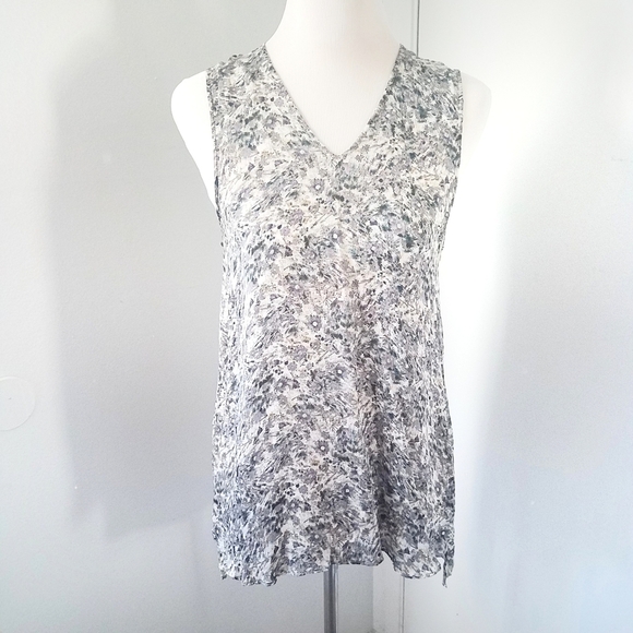 Theyskens' Theory Tops - Theykens' Theory sleeveless top gray M hi-lo career layering piece